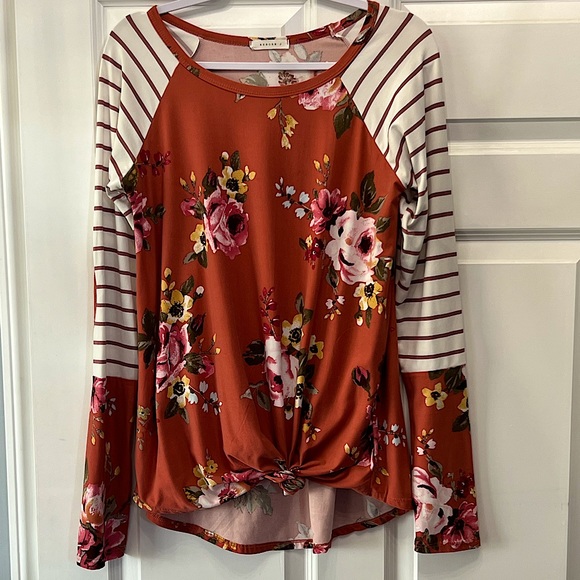 Buttery soft long sleeve shirt - Picture 1 of 3